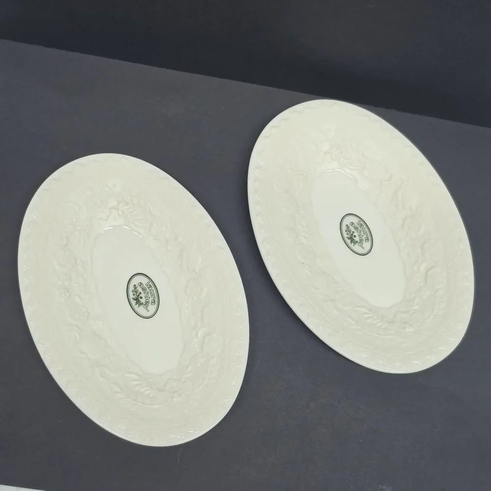 VTG Laura Ashley Lifestyles Floral Lace Embossed Cream Soap Dish Vanity Tray Set